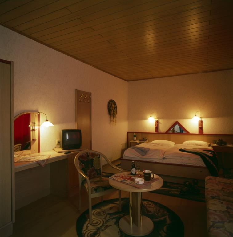 Gasthaus-Pension Islekhoehe Gansen Krautscheid Номер фото